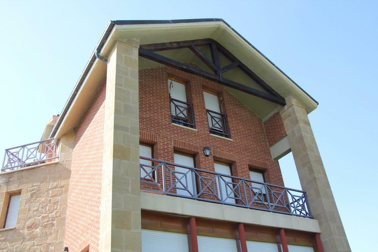 Preciosa casa independiente con piscina cubierta y gran jardín privados Haro Exterior foto